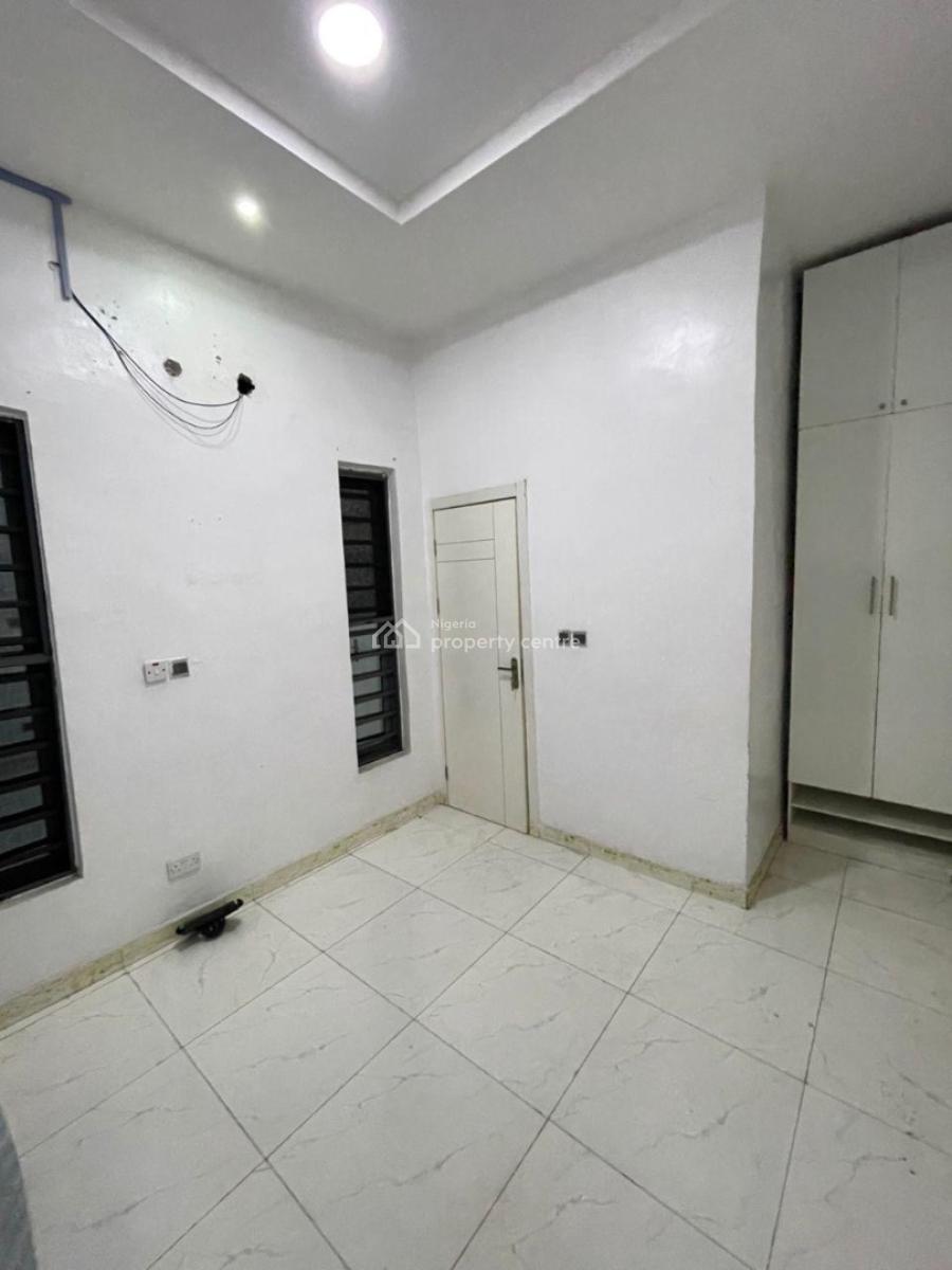 Room Downstairs in a Shared Apartment, Lekky County Ikota Lekki Lagos, Ikota, Lekki, Lagos, Self Contain (single Rooms) for Rent