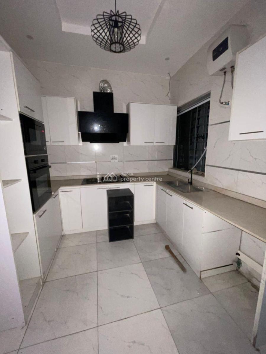 Room Downstairs in a Shared Apartment, Lekky County Ikota Lekki Lagos, Ikota, Lekki, Lagos, Self Contain (single Rooms) for Rent