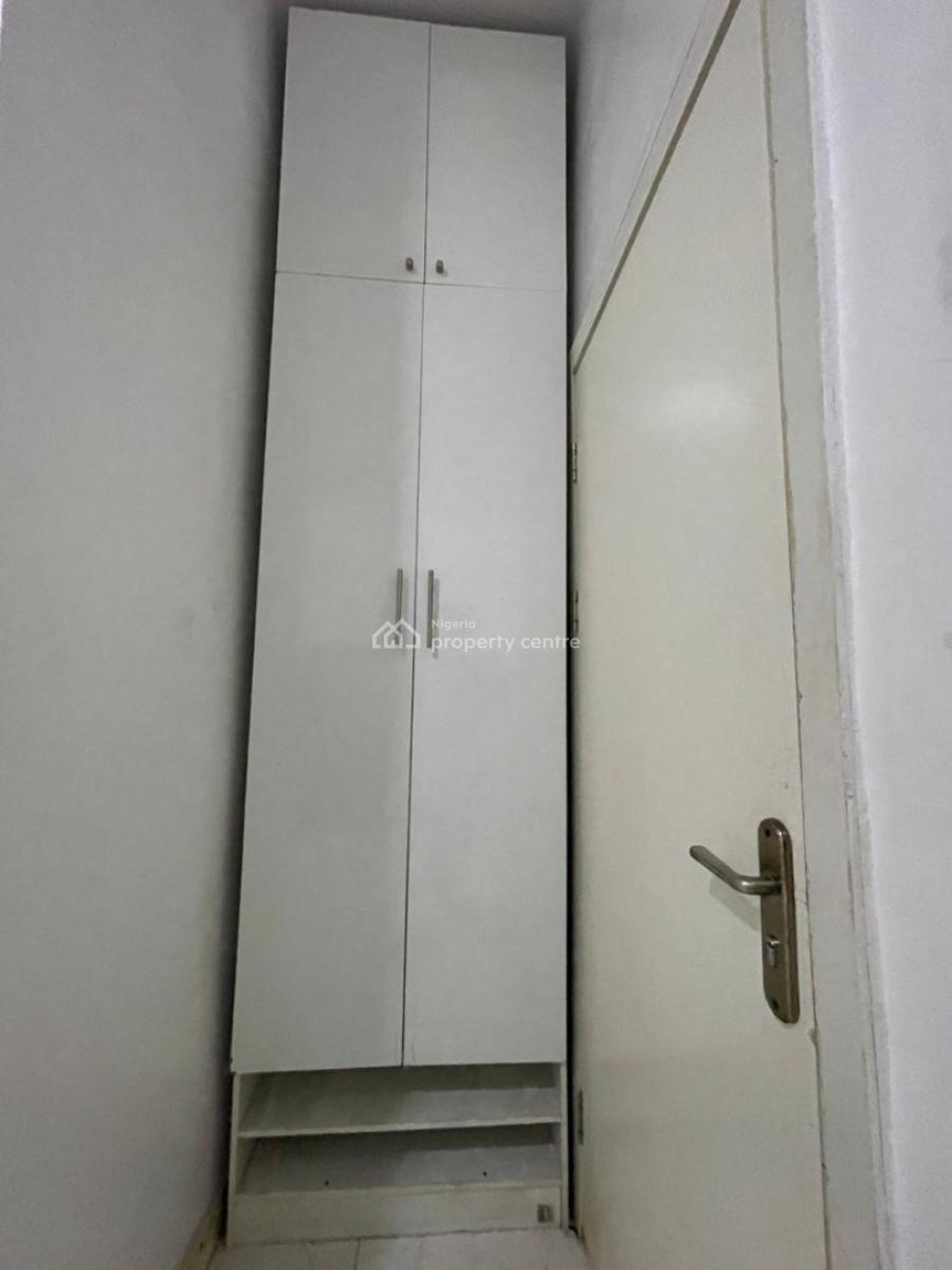 Room Downstairs in a Shared Apartment, Lekky County Ikota Lekki Lagos, Ikota, Lekki, Lagos, Self Contain (single Rooms) for Rent