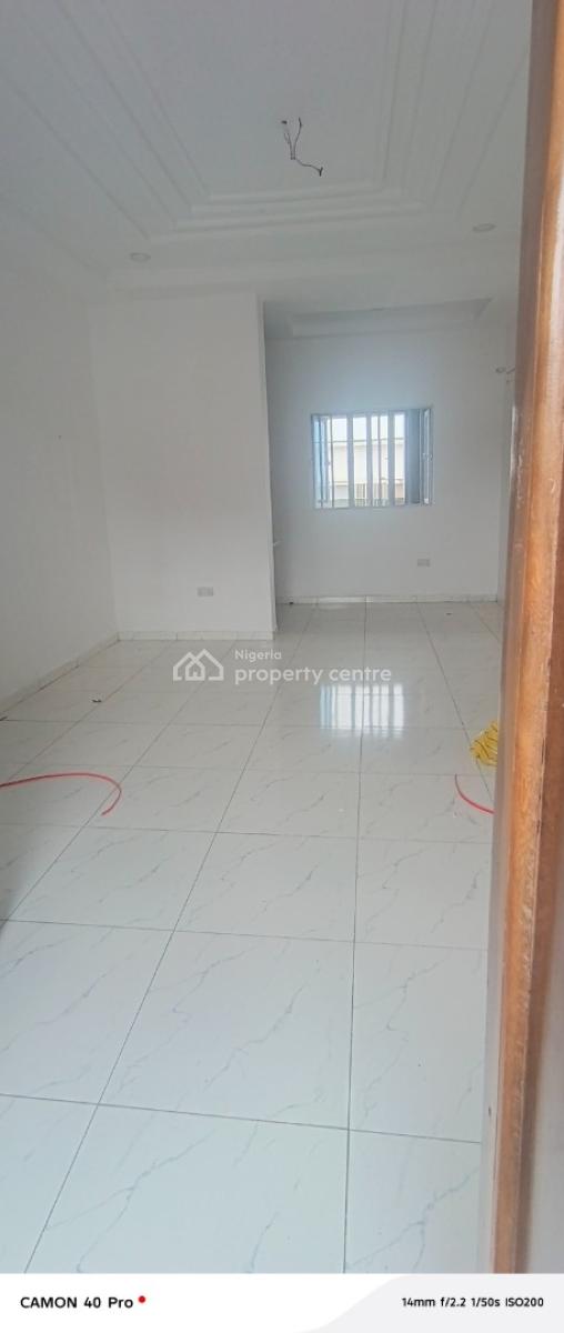 Beautiful Two Bedroom Flat Upstairs in Bera Estate Off Chevron Drive, Bera Estate, Lekki, Lagos, Flat / Apartment for Rent