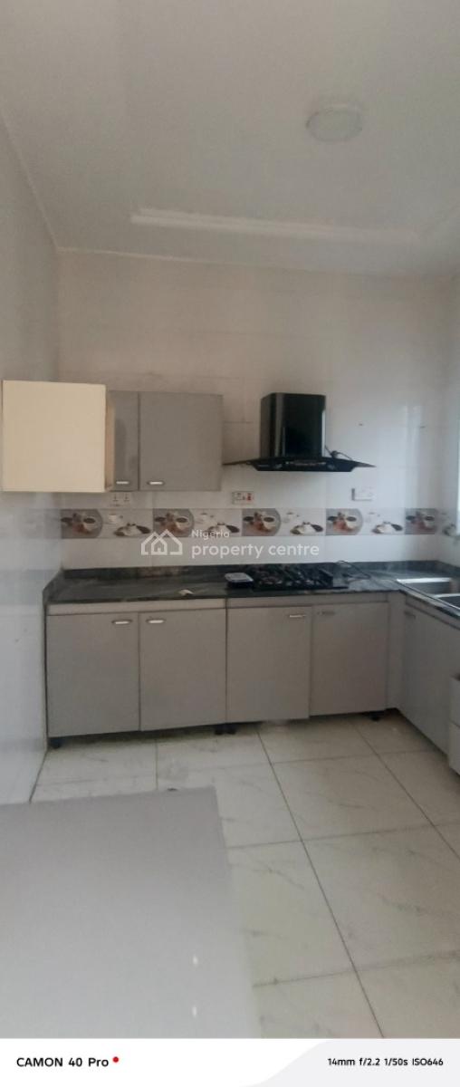 Beautiful Two Bedroom Flat Upstairs in Bera Estate Off Chevron Drive, Bera Estate, Lekki, Lagos, Flat / Apartment for Rent