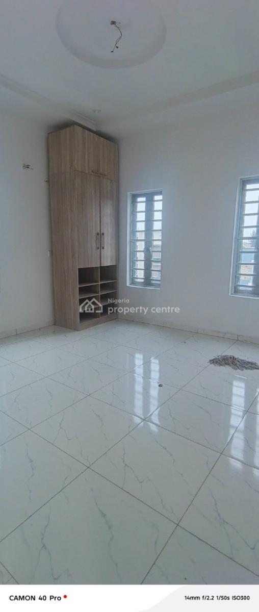Sharp Mini Flat Downstairs in Chevron, Bera Estate, Lekki, Lagos, Mini Flat (room and Parlour) for Rent