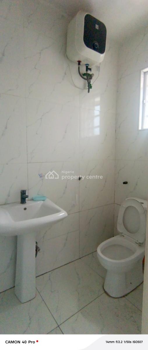 Sharp Mini Flat Downstairs in Chevron, Bera Estate, Lekki, Lagos, Mini Flat (room and Parlour) for Rent