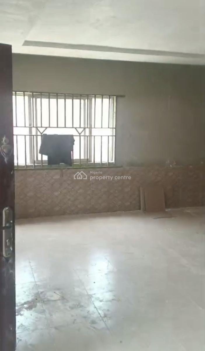 Standard Spacious 3 Bedroom Apartment, Ojokoro, Ifako-ijaiye, Lagos, Flat / Apartment for Rent