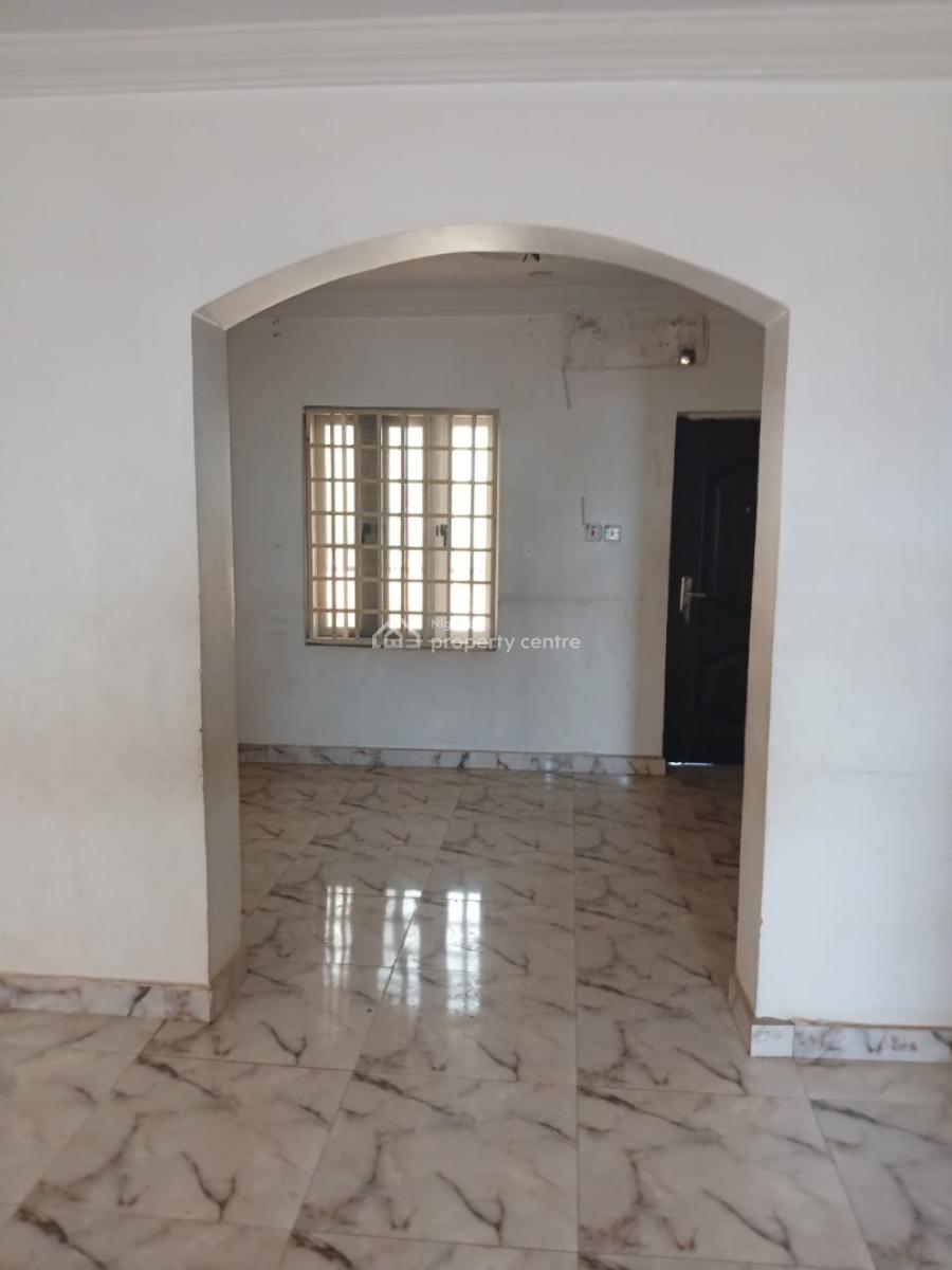 Spacious 3-bedroom Apartment, Close to Bannex Bridge, Mabushi, Abuja, Flat / Apartment for Rent