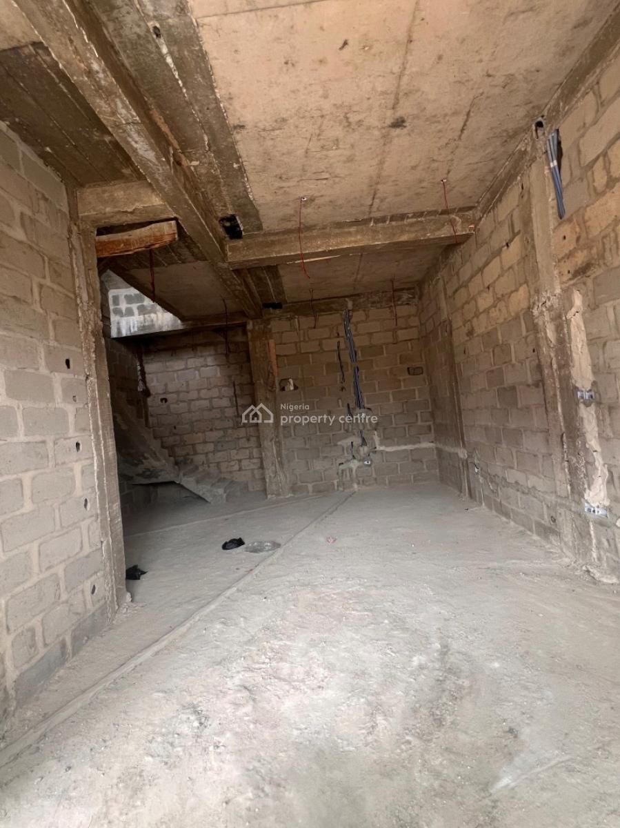 2 Bedrooms Apartment with Bq in a Secured and Serene Environment, Abraham Adesanya, Ajah, Lagos, Flat / Apartment for Sale