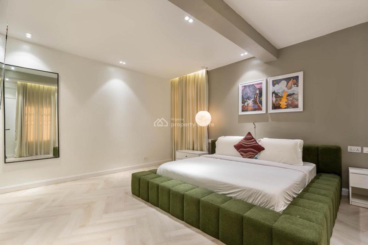 Luxury 1 Bedroom Apartment with Balcony & Gym, Admiralty Way, Lekki Phase 1, Lekki, Lagos, Flat / Apartment Short Let