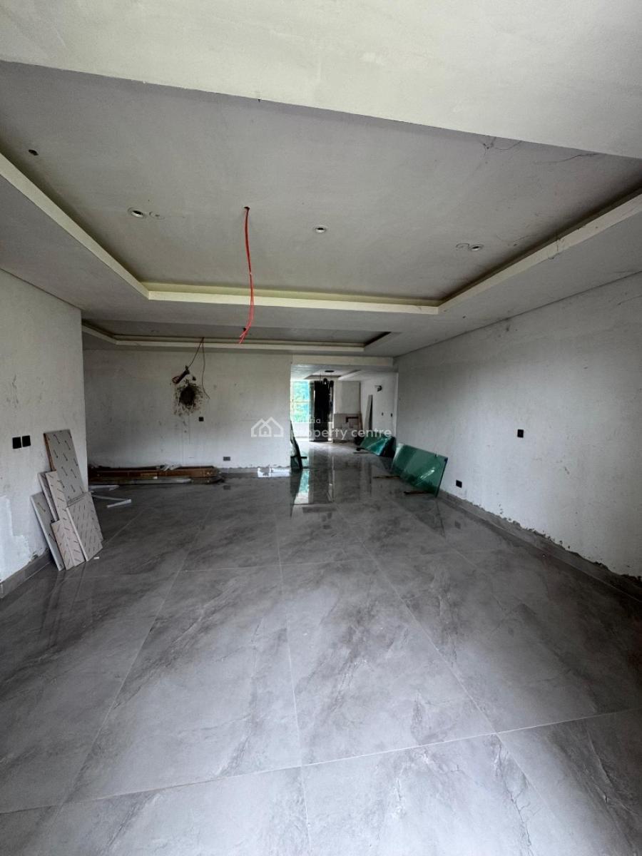 Decently Built 3 Bedroom Apartment, Old Ikoyi, Ikoyi, Lagos, Flat / Apartment for Sale