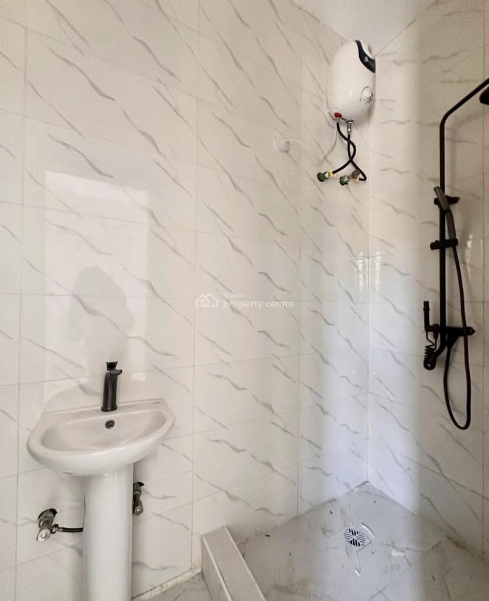 Brand New Luxury 2 Bedroom Apartment, Ologolo, Lekki, Lagos, Flat / Apartment for Rent