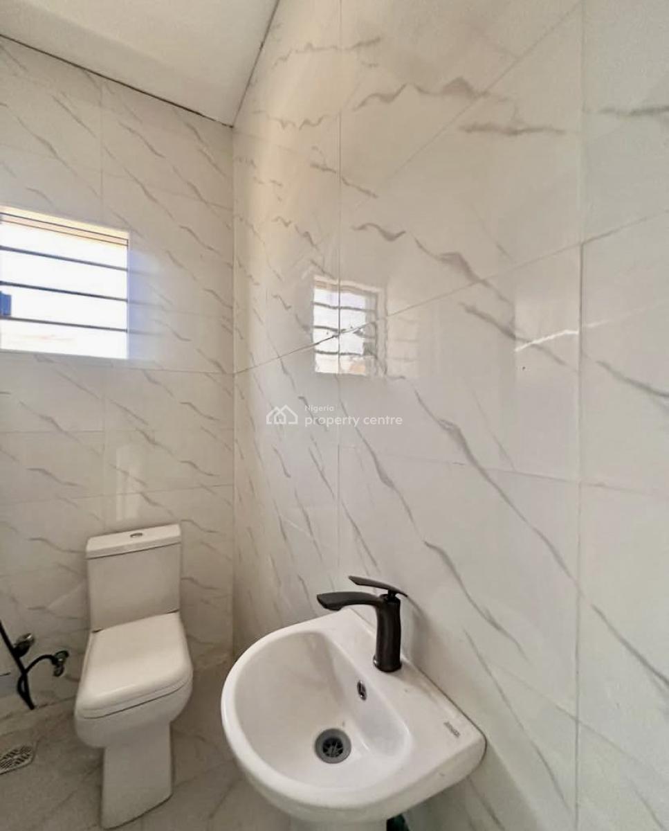 Brand New Luxury 2 Bedroom Apartment, Ologolo, Lekki, Lagos, Flat / Apartment for Rent