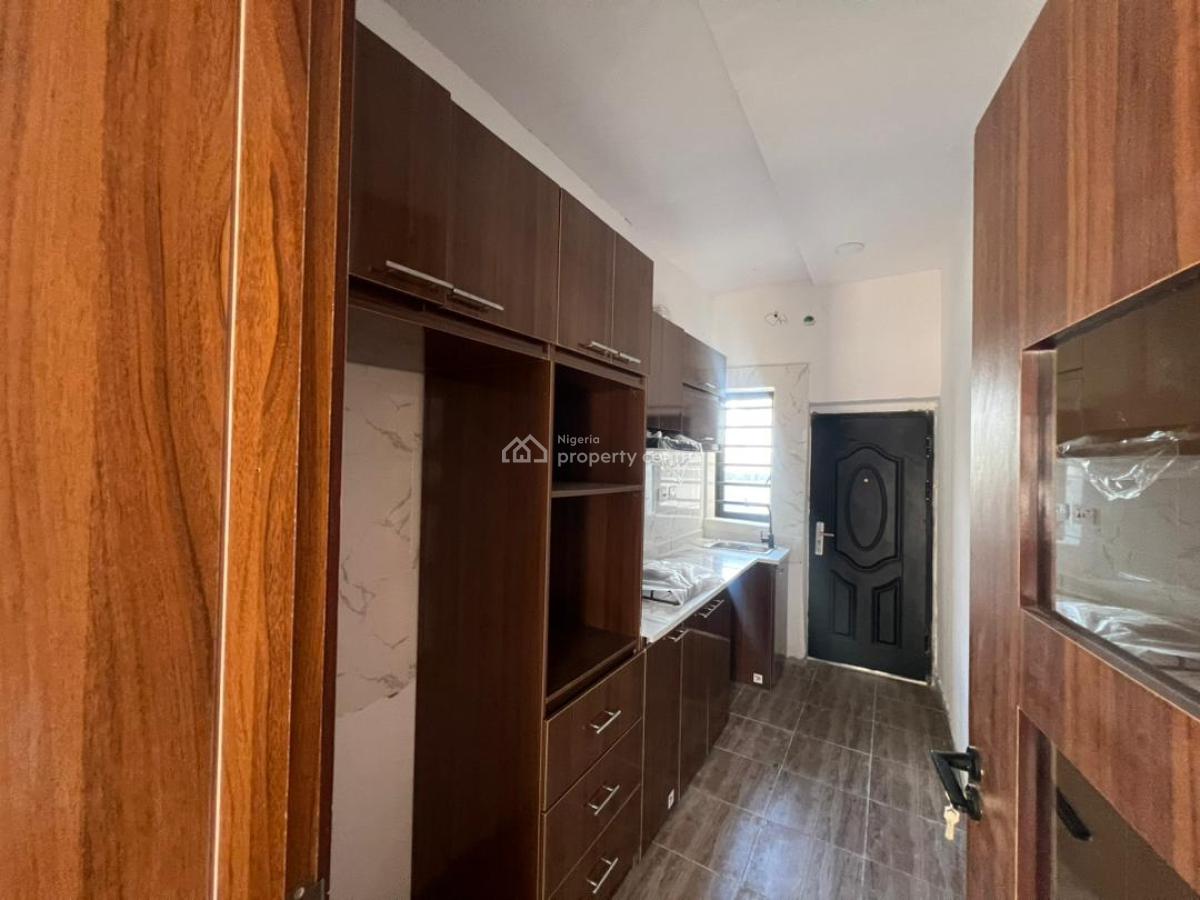 3-bedrooms Terrace Duplex, Ikota Villa Estate, Lekki, Lagos, Terraced Duplex for Sale
