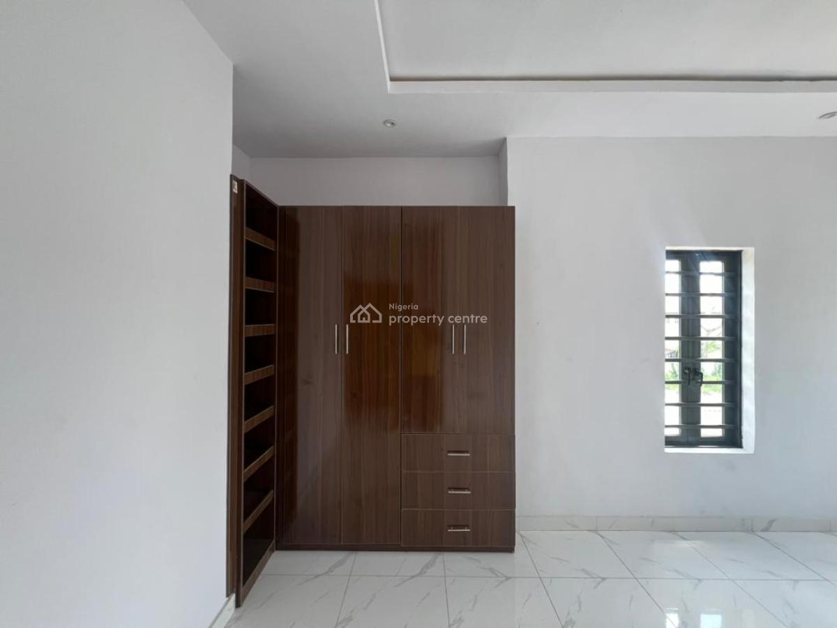 3-bedrooms Terrace Duplex, Ikota Villa Estate, Lekki, Lagos, Terraced Duplex for Sale