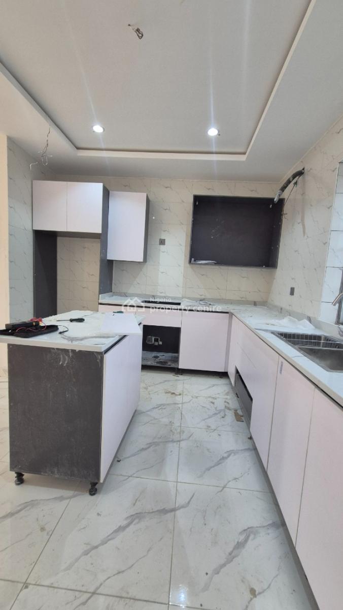 Luxurious 2 Bedroom Apartment Off Adeniyi Jones Avenue, Ikeja, Off Adeniyi Jones Ikeja Lagos, Ikeja, Lagos, Flat / Apartment for Sale