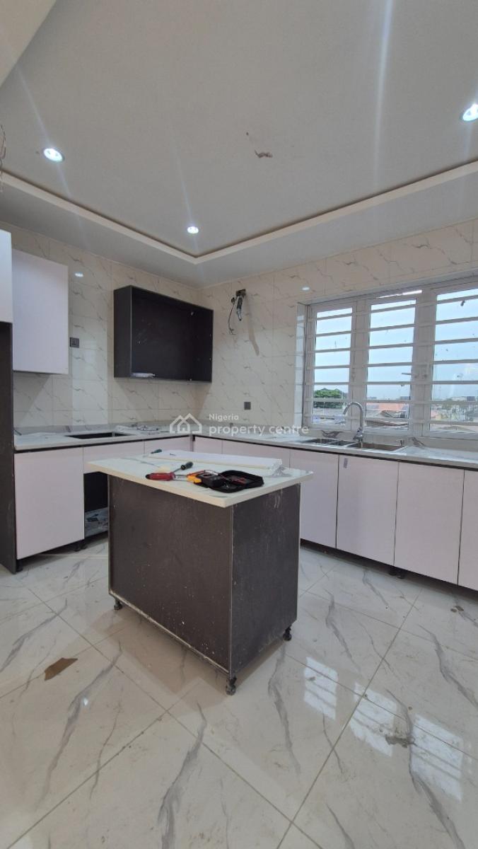 Luxurious 2 Bedroom Apartment Off Adeniyi Jones Avenue, Ikeja, Off Adeniyi Jones Ikeja Lagos, Ikeja, Lagos, Flat / Apartment for Sale