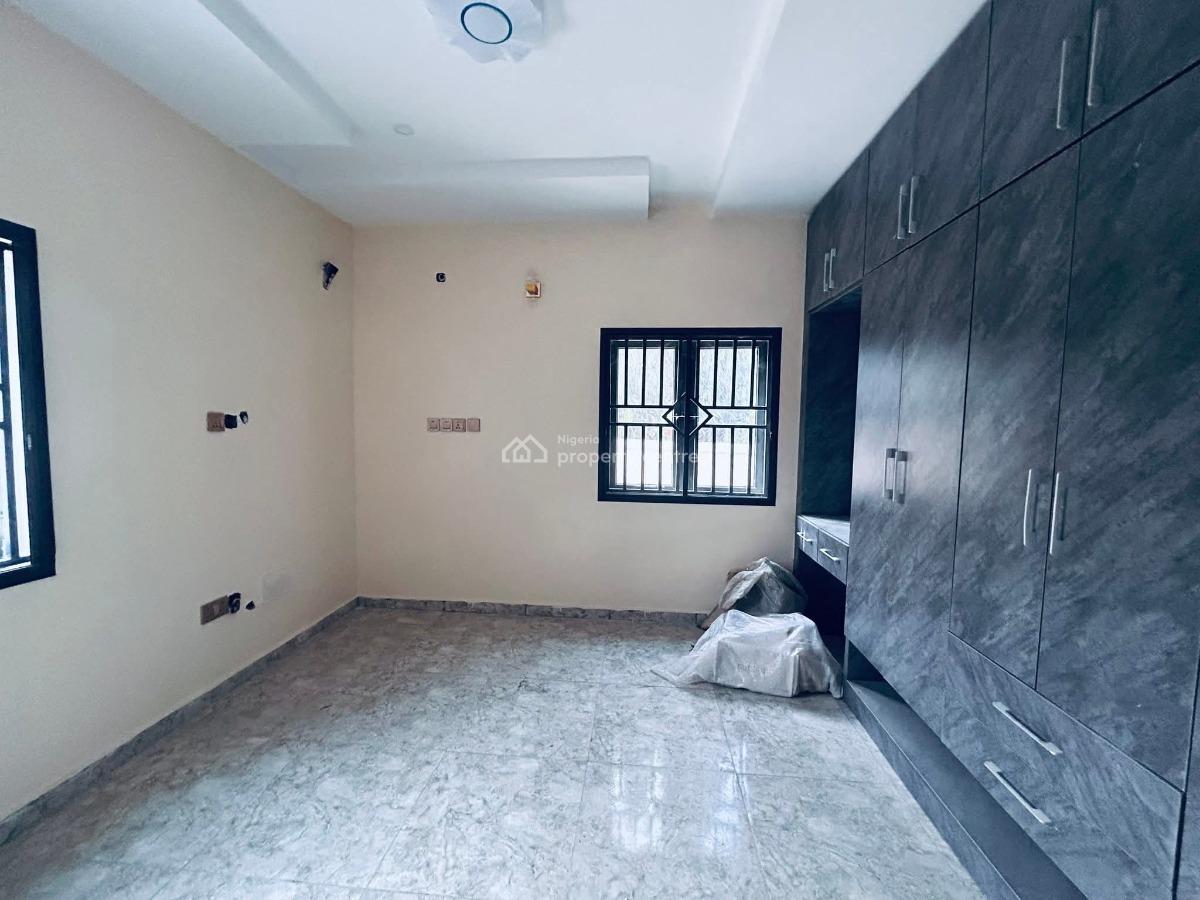 New and Spacious 2 Bedroom Apartment, Kapwa Axis, Lugbe District, Abuja, Flat / Apartment for Rent