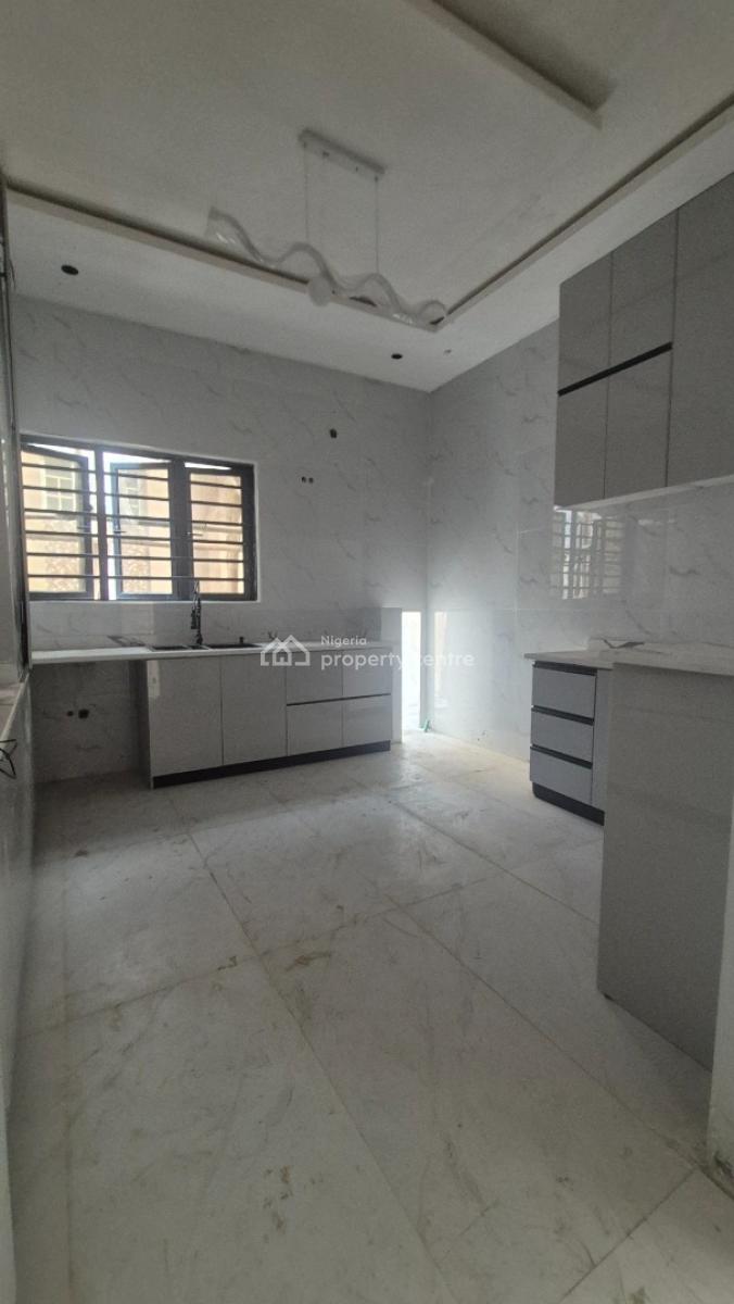 Luxurious 3 Bedroom Apartment with a Room Bq Within a Gated Estate, Maryland Crescent Estate, Maryland, Lagos, Flat / Apartment for Sale