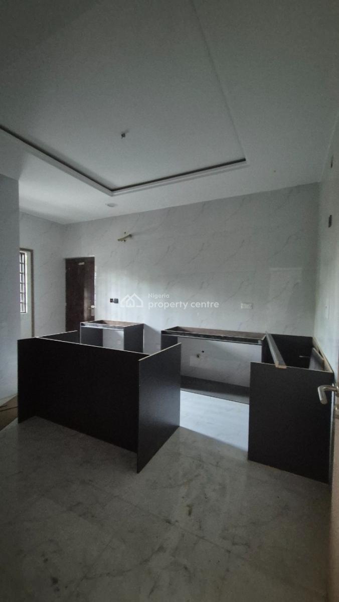 Luxurious 3 Bedroom Apartment with a Room Bq in Gra Ikeja, Off Sobo Arobiodun Street, Ikeja Gra, Ikeja, Lagos, Flat / Apartment for Rent