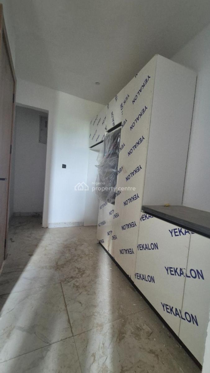 Direct Luxurious 3 Bedroom Apartment with a Room Bq in Gra Ikeja., Off Issac John Street Gra Ikeja, Ikeja Gra, Ikeja, Lagos, Flat / Apartment for Sale