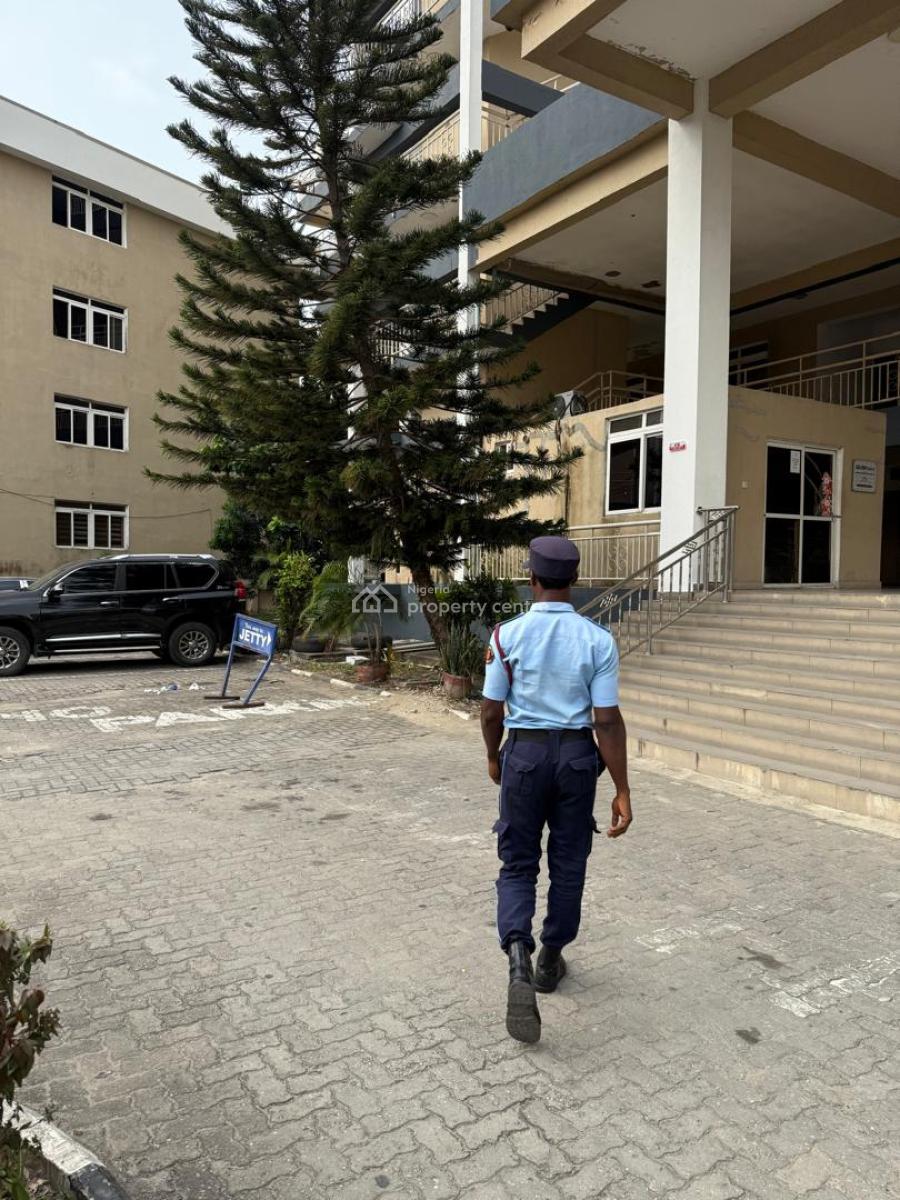 Waterfront Lekki Phase One 3 Bedroom, Off Admiralty Road, Lekki Phase One, Lekki Phase 1, Lekki, Lagos, House for Rent