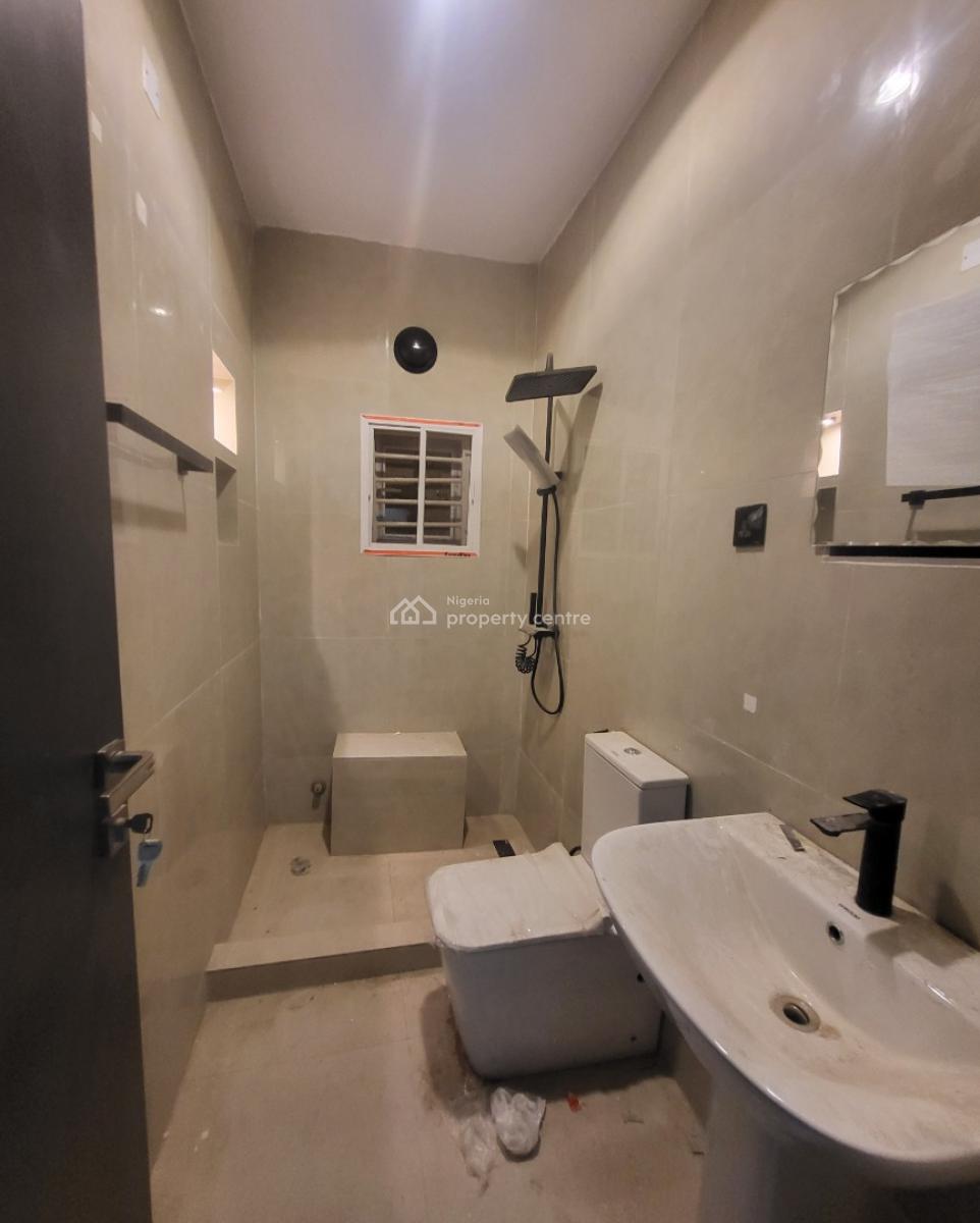 Luxurious Massive Brand New 3 Bedroom Flat, Nnpc Estate, Wuye, Abuja, Flat / Apartment for Rent