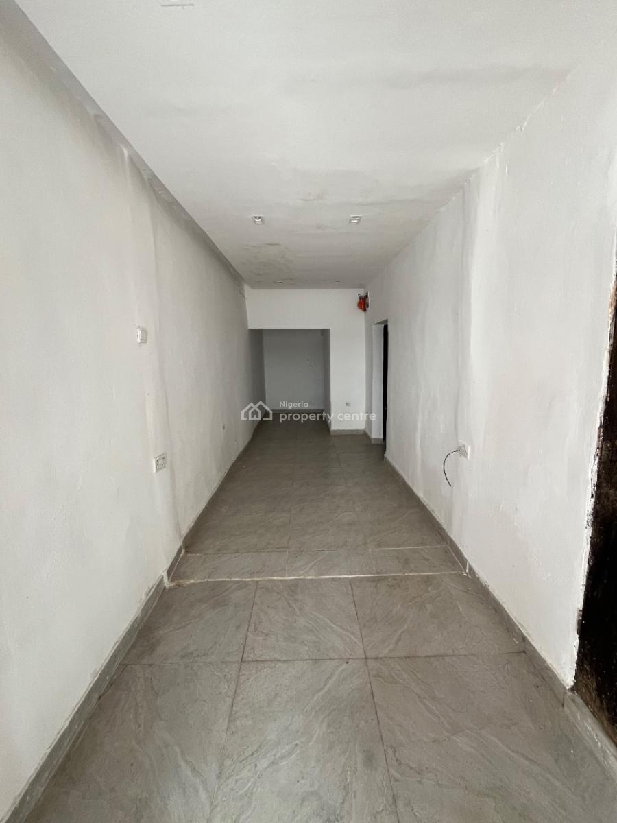 Standard 2bed Apartment in Lekki Phase 1, Lekki Phase 1, Lekki, Lagos, Flat / Apartment for Rent
