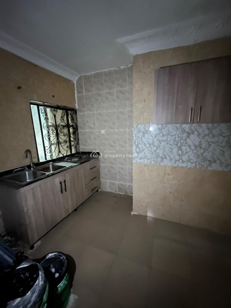 Standard 2bed Apartment in Lekki Phase 1, Lekki Phase 1, Lekki, Lagos, Flat / Apartment for Rent