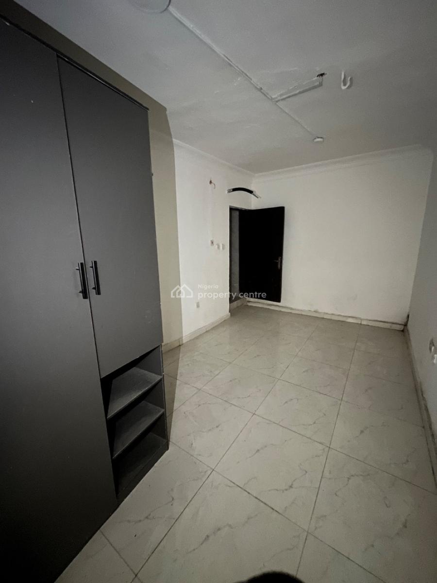 Standard 2bed Apartment in Lekki Phase 1, Lekki Phase 1, Lekki, Lagos, Flat / Apartment for Rent