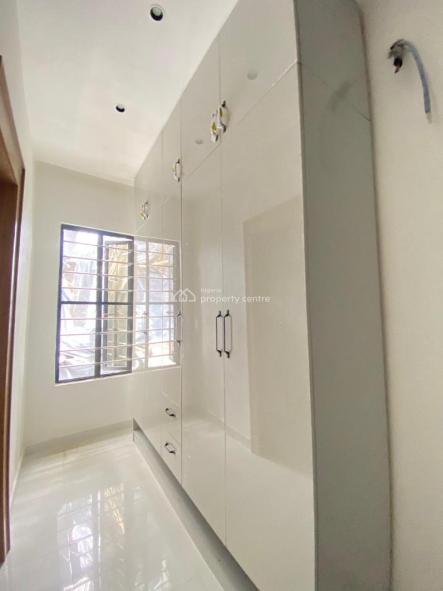 Gorgeous 4 Bedroom Terrace Duplex, Lekki County, Lekki, Lagos, Terraced Duplex for Sale