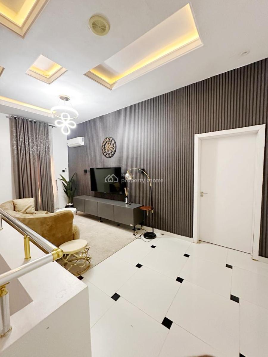 4 Bedroom, Lekky County, Lekki, Lagos, Semi-detached Duplex for Rent