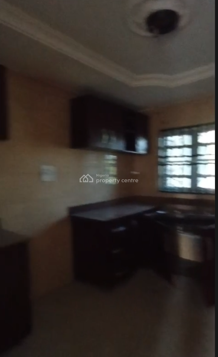 3 Bedroom Apartment Upstairs, Lekki Scheme 2 Estate, Adesanya, Lekki Phase 2, Lekki, Lagos, Flat / Apartment for Rent