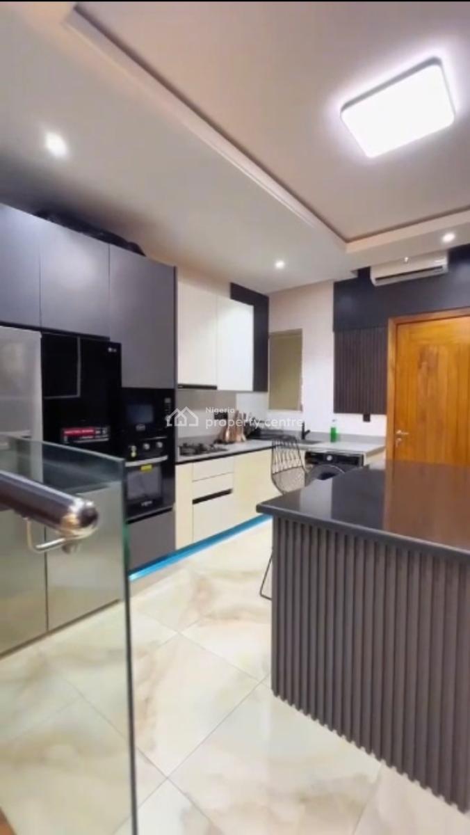Luxury 2 Bedroom Mainsonatte, Off Freedom Way Lekki Phase 1, Lekki, Lagos, Flat / Apartment for Sale