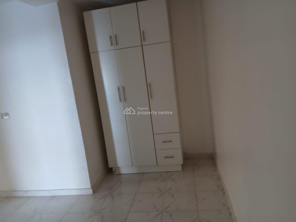 Luxury 2 Bedrooms Flat, Tastefully Managed & Relatively New, Akins Estate, Ajah, Lagos, Flat / Apartment for Rent