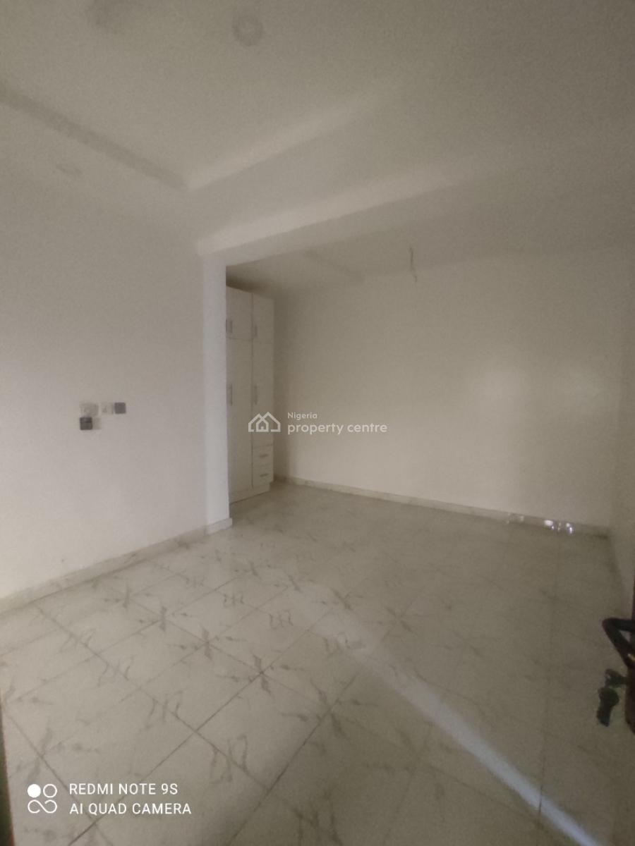 Luxury 2 Bedrooms Flat, Tastefully Managed & Relatively New, Akins Estate, Ajah, Lagos, Flat / Apartment for Rent