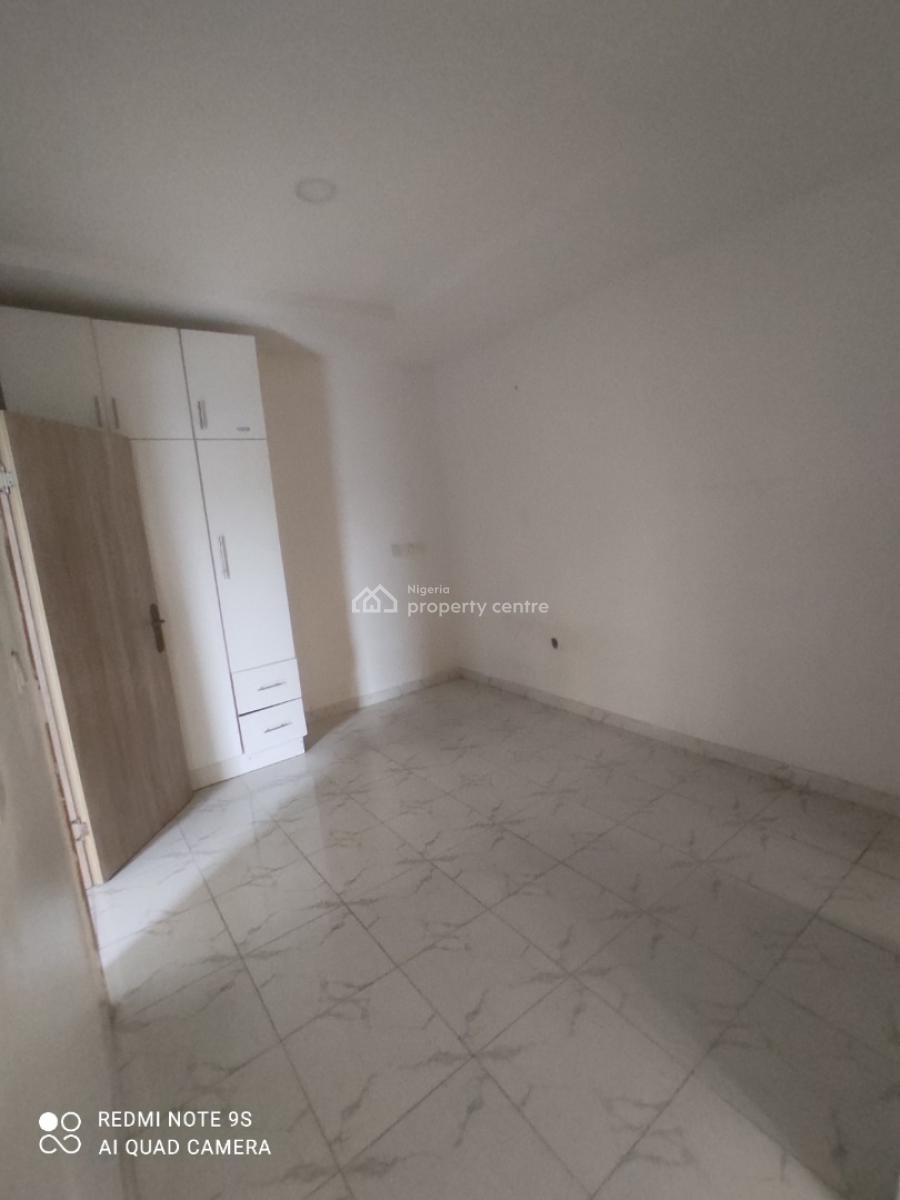 Luxury 2 Bedrooms Flat, Tastefully Managed & Relatively New, Akins Estate, Ajah, Lagos, Flat / Apartment for Rent