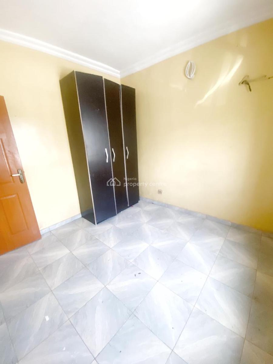 a Well Maintained Spacious 2 Bedroom Apartment, Omole Phase 2, Ikeja, Lagos, Flat / Apartment for Rent