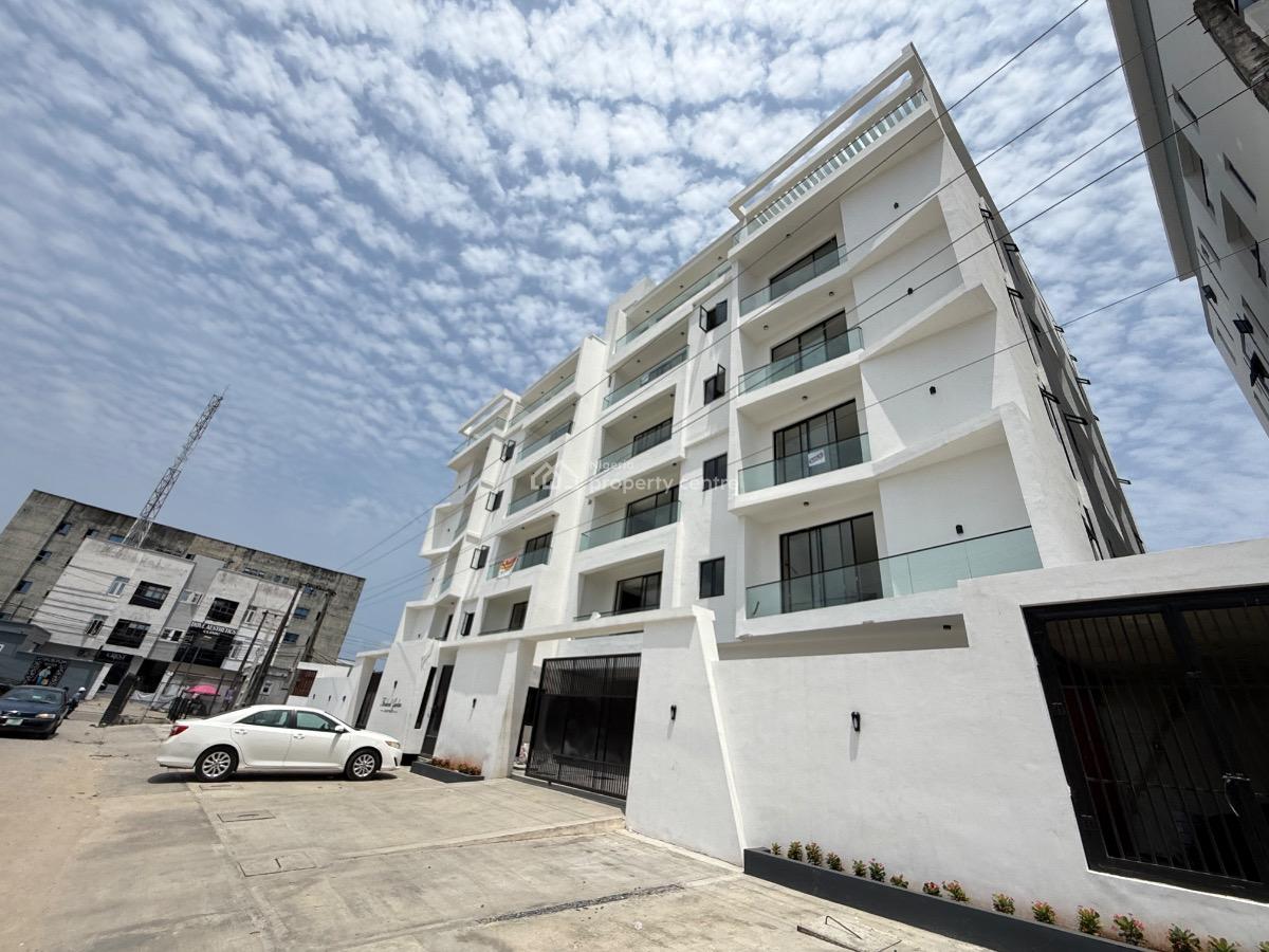Serviced 1 Bedroom Flat with Elevator, Swimming Pool and Gym, Ikate By Lekki Phase 1, Ikate, Lekki, Lagos, Block of Flats for Sale