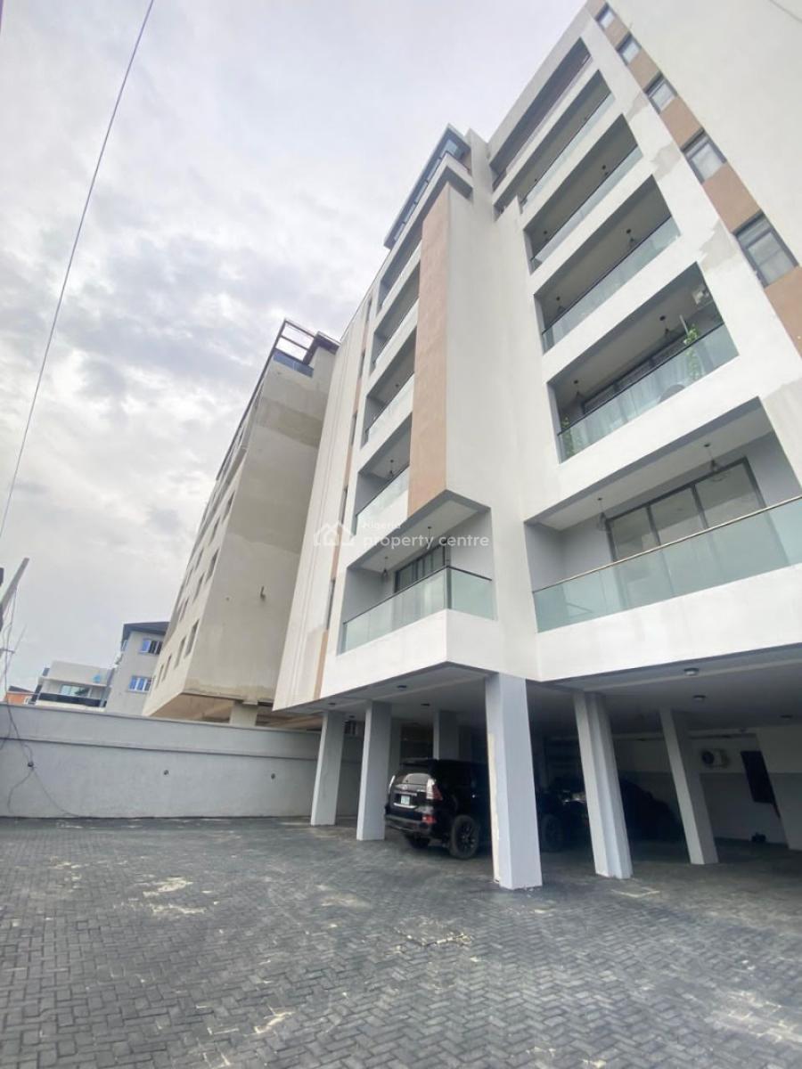 Lovely 2 Bedroom Apartment with Gym in a Secure Estate, Lekki Phase 1, Lekki, Lagos, Flat / Apartment for Sale