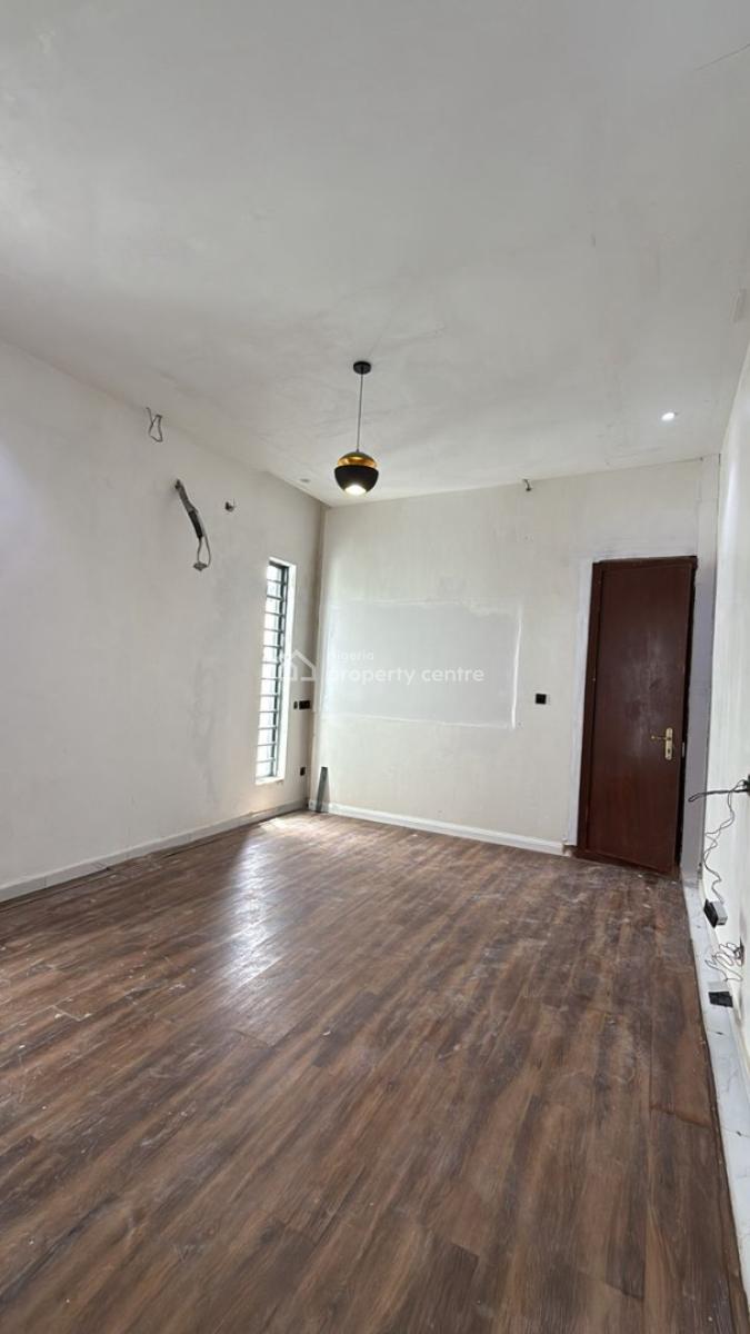 Neatest Room Upstairs in Shared Duplex Secured Estate, Chevron Alternative, Lekki, Lagos, Self Contain (single Rooms) for Rent