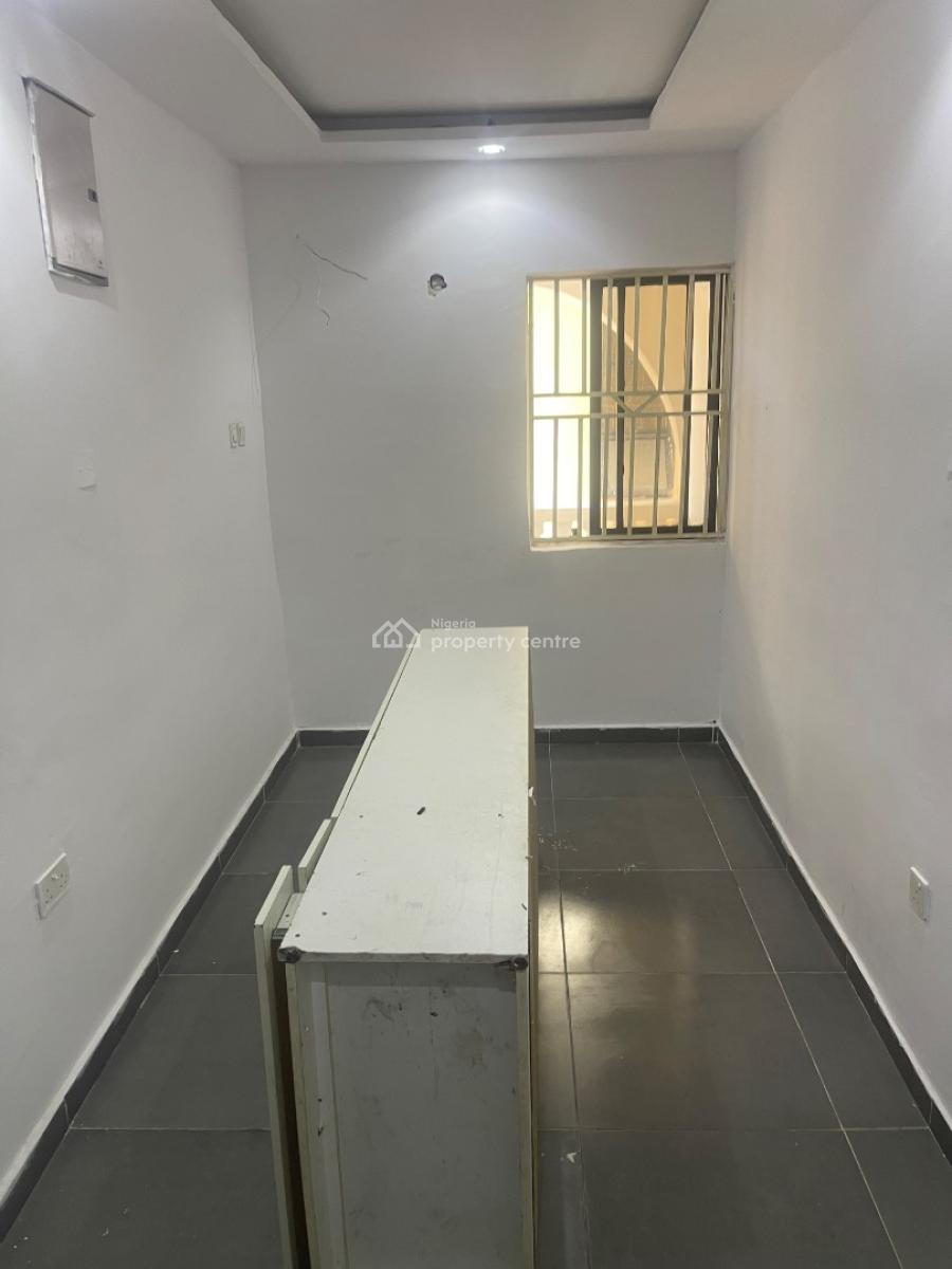 1bedroom, Lekki Phase 1, Lekki Phase 1, Lekki, Lagos, Mini Flat (room and Parlour) for Rent