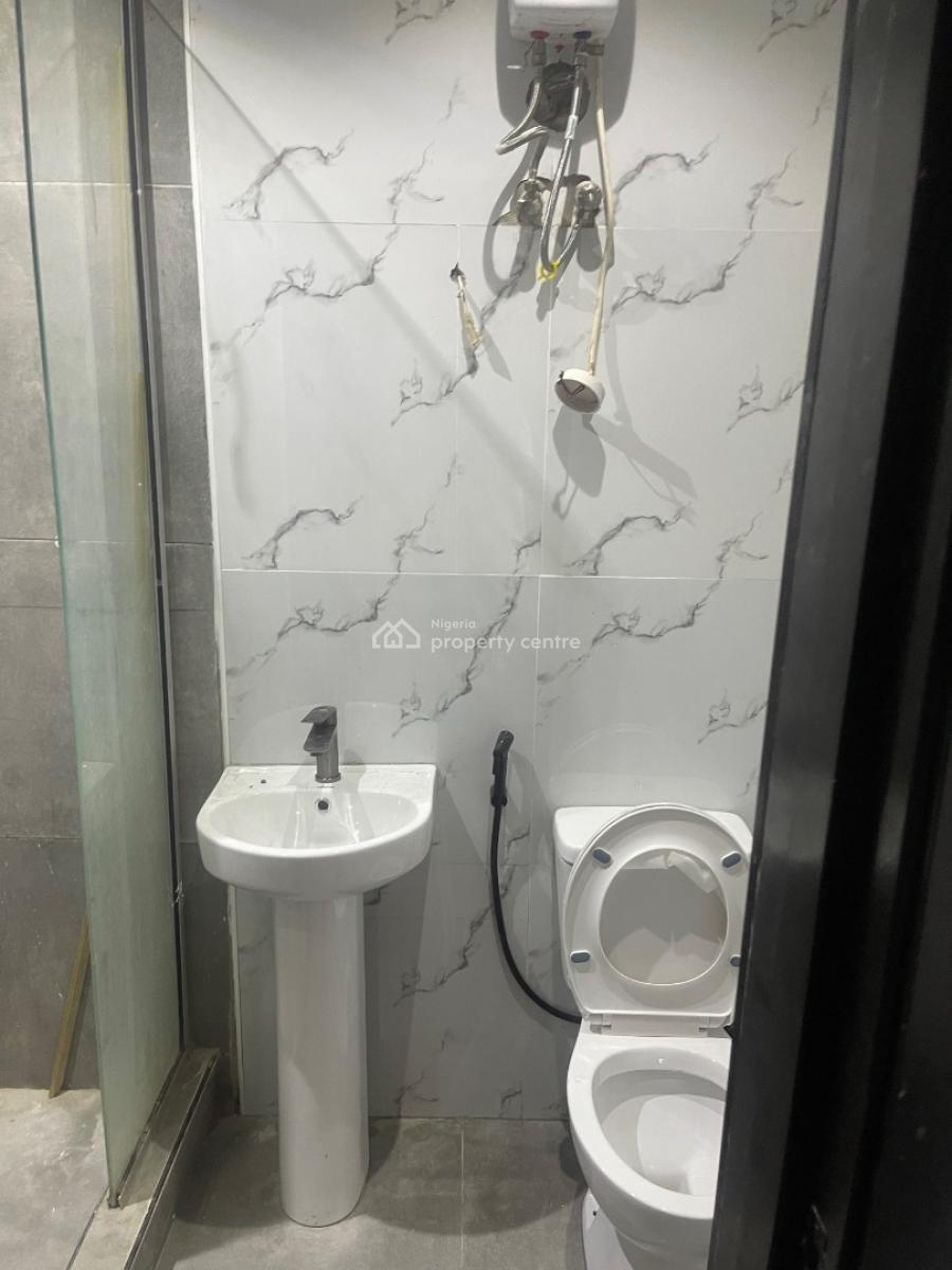 1bedroom, Lekki Phase 1, Lekki Phase 1, Lekki, Lagos, Mini Flat (room and Parlour) for Rent