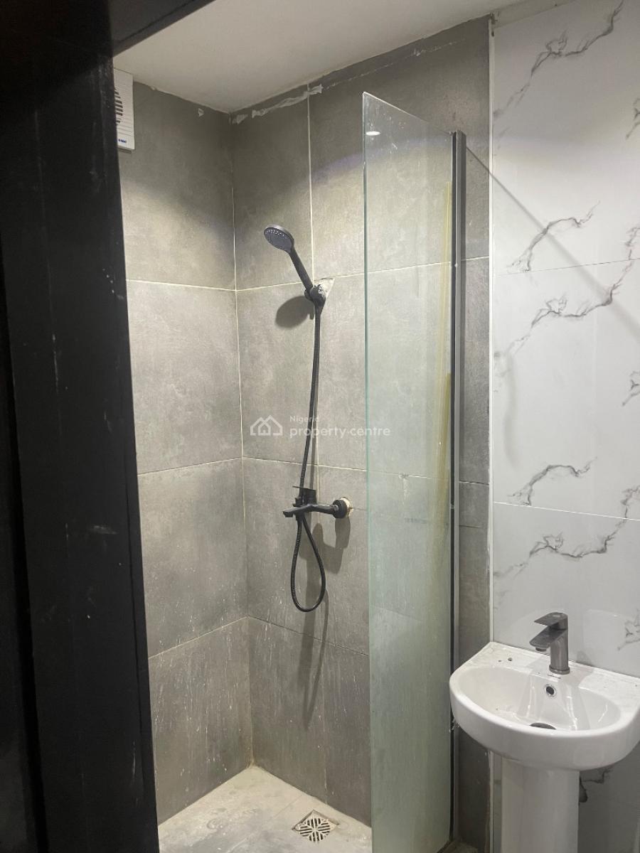 1bedroom, Lekki Phase 1, Lekki Phase 1, Lekki, Lagos, Mini Flat (room and Parlour) for Rent