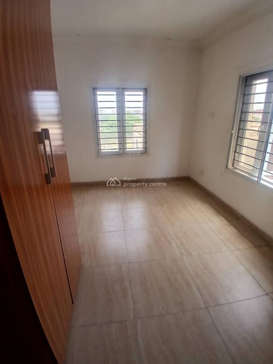 Service 2bedroom Flat on 2nd Floor Within a Gated Estate, Tyndale Mews Estate, Ajiran, Osapa London, Osapa, Lekki, Lagos, Flat / Apartment for Rent
