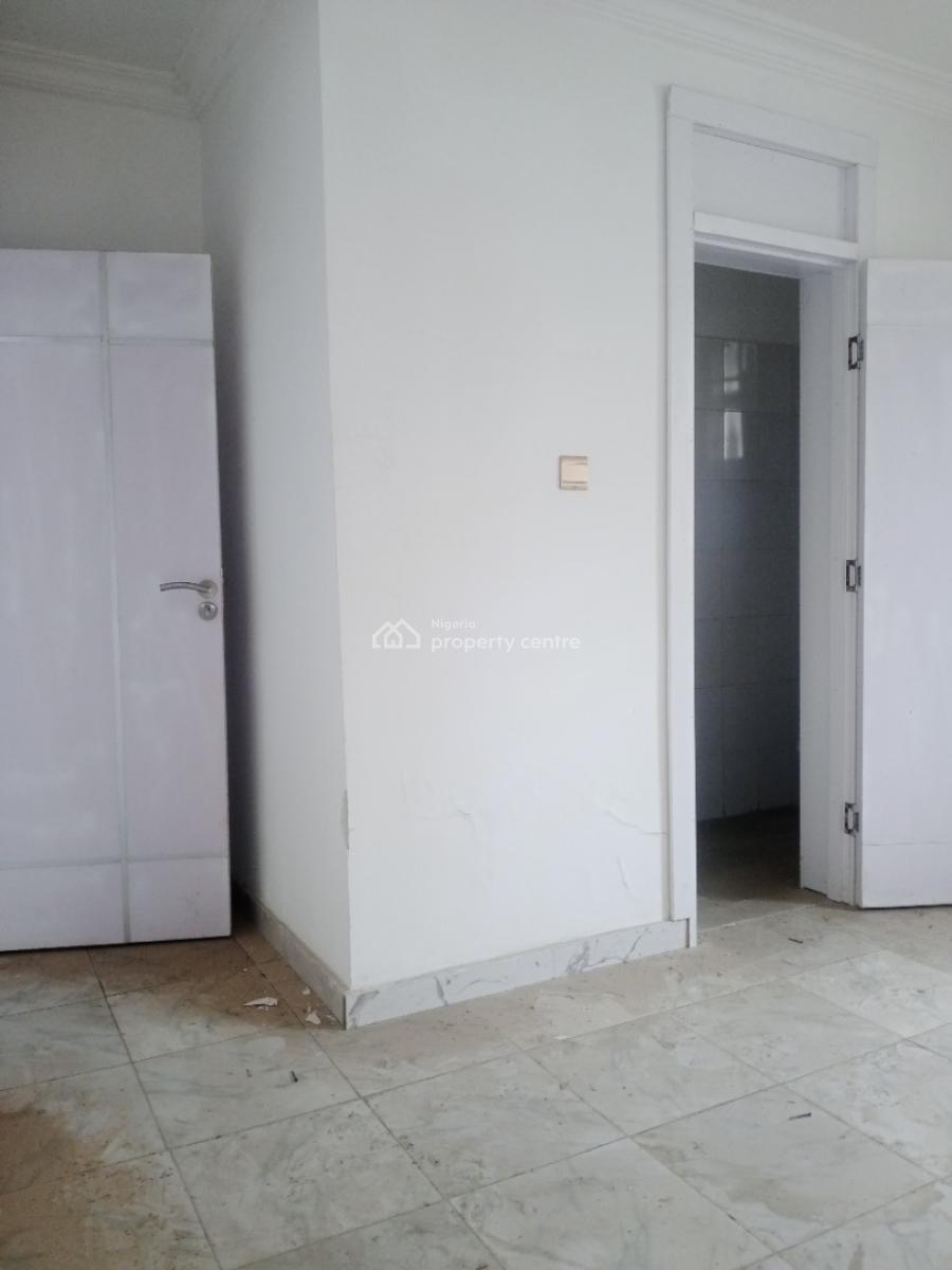 Well Maintained 2 Bedroom Apartment in Secured Estate, Abijo Gra, Abijo, Lekki, Lagos, Flat / Apartment for Rent