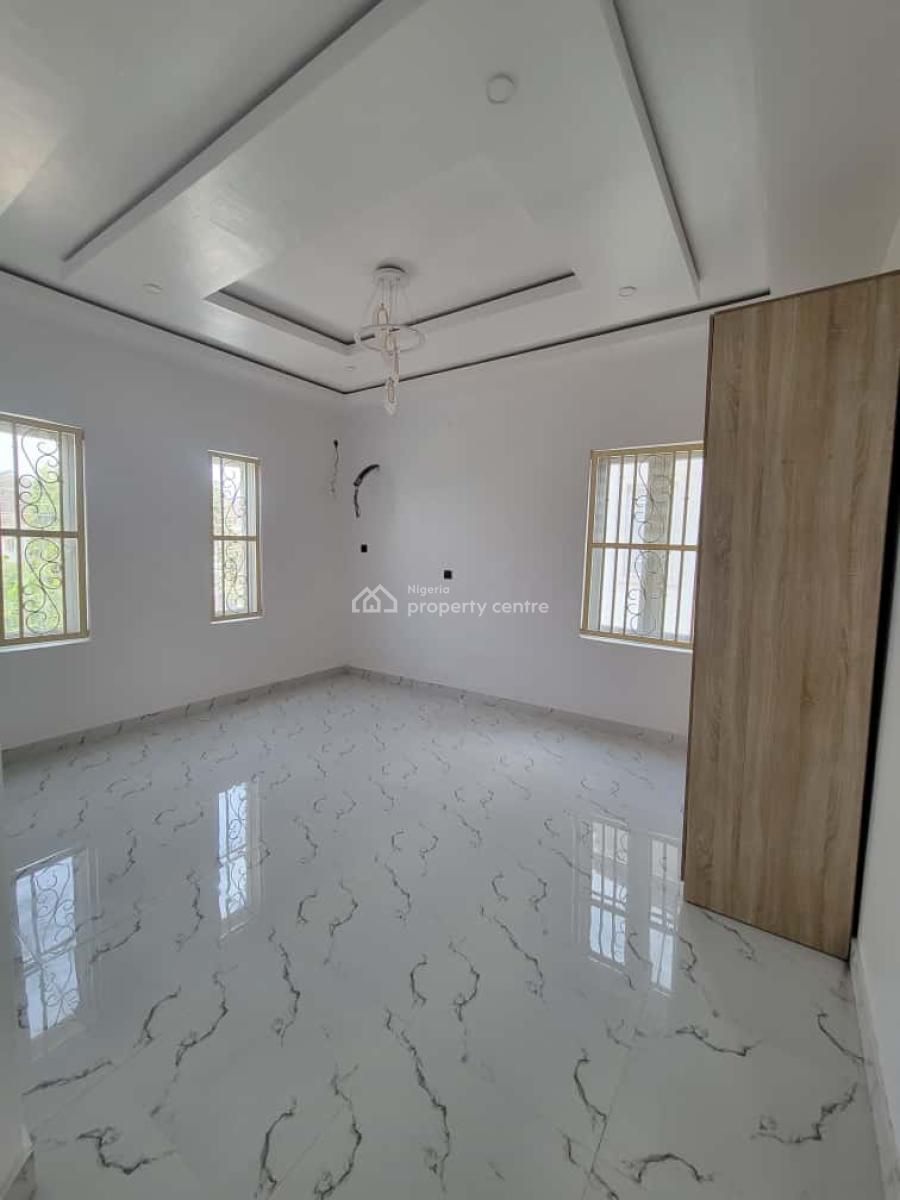 Spacious 5 Bedroom Duplex, Abraham Adesanya, Ajah, Lagos, Detached Duplex for Rent