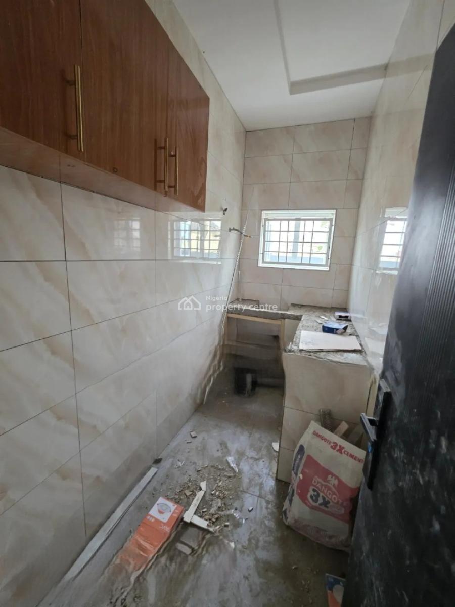 Luxury 3 Bedroom Bungalow Penthouse with Excellent Facilities in Lugbe, Lugbe District. Abuja - Nigeria., Sabon Lugbe, Lugbe District, Abuja, Detached Bungalow for Sale