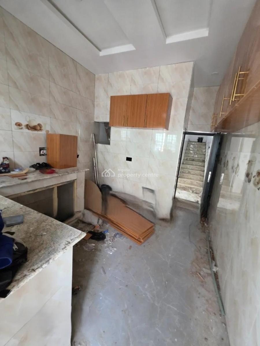 Luxury 3 Bedroom Bungalow Penthouse with Excellent Facilities in Lugbe, Lugbe District. Abuja - Nigeria., Sabon Lugbe, Lugbe District, Abuja, Detached Bungalow for Sale