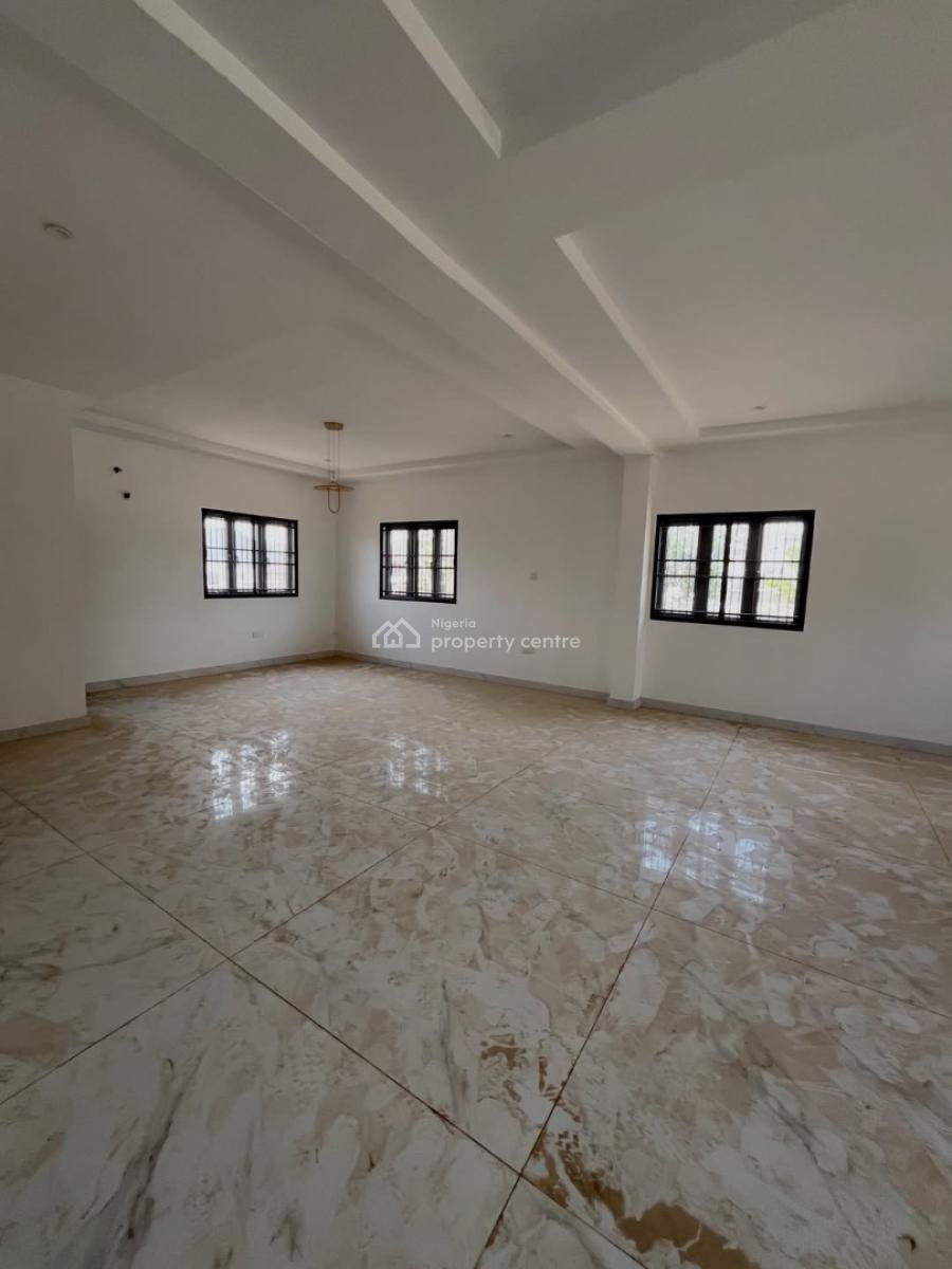 4 Beds  Semi-detached, Guzape District, Abuja, Semi-detached Duplex for Sale