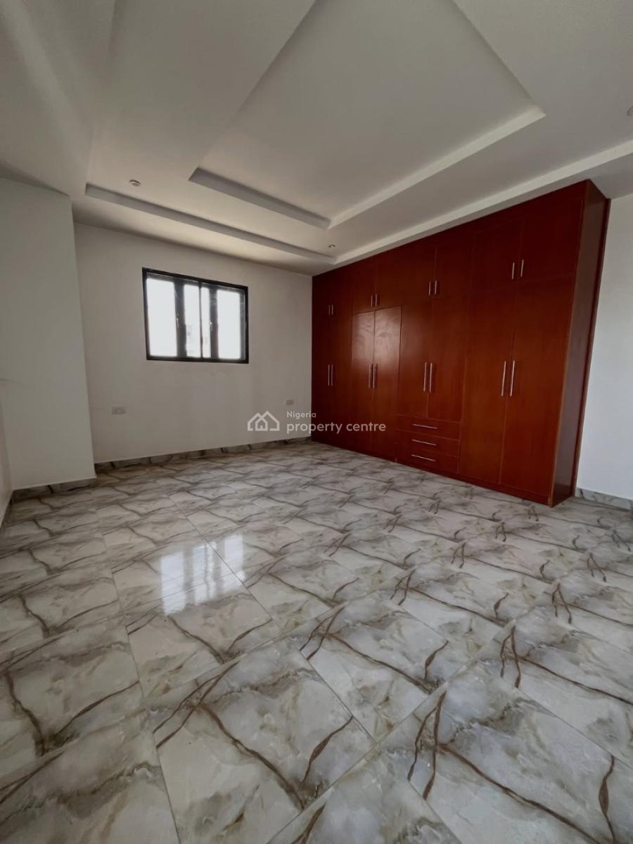 4 Beds  Semi-detached, Guzape District, Abuja, Semi-detached Duplex for Sale