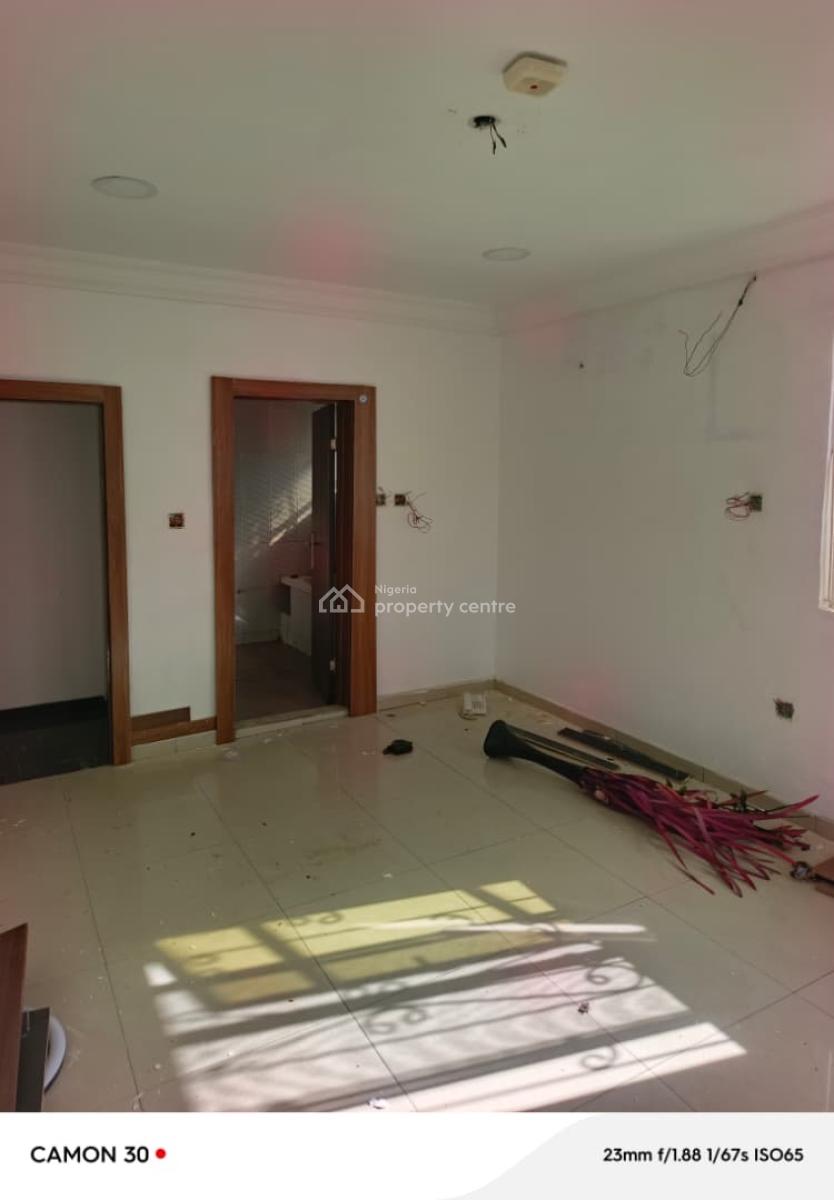 Well Maintained 6 Bedroom Fully Detached House with Massive 2 Bq, Lekki Phase 1, Lekki, Lagos, Detached Duplex for Rent