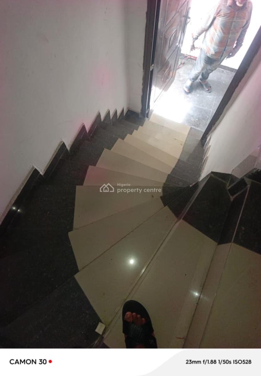 Well Maintained 6 Bedroom Fully Detached House with Massive 2 Bq, Lekki Phase 1, Lekki, Lagos, Detached Duplex for Rent